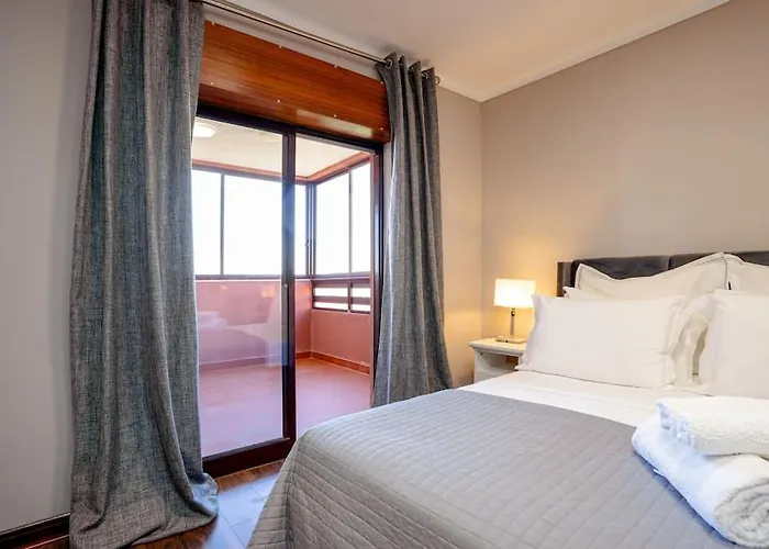 Appartamento Luxe Sunset Lisbon Caparica *