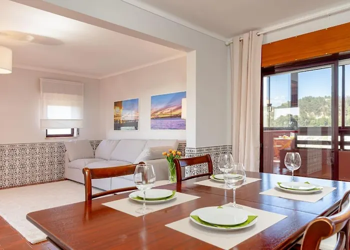 Appartamento Luxe Sunset Lisbon Caparica *